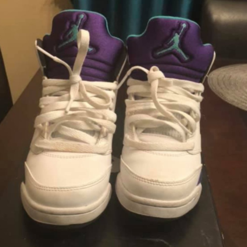 Air Jordan 2013 Grape 5s Size 6